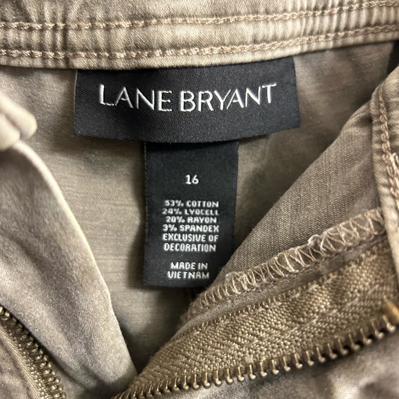 LANE BRYANT Skinny Jeans with Stars! NWOT Women’s Size 16 - Picture 3 of 3